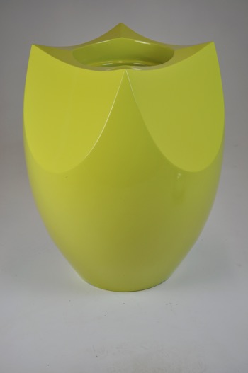 4 Pointed Urn – Tall